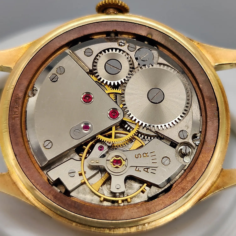 Leonidas pre-Heuer, Triple quantieme phase de lune, Manuel, Or jaune massif, 1940, Montres bracelet