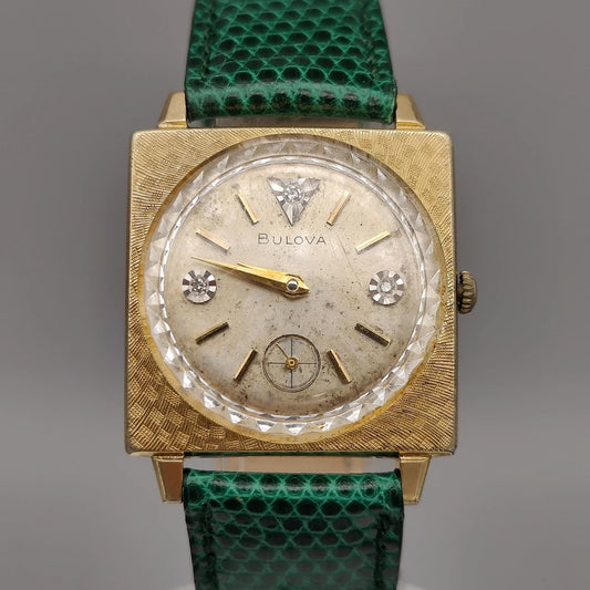 Boîtier montre Bulova Dress Watch 1960 vintage, cadran crème champagne. Mouvement manuel.