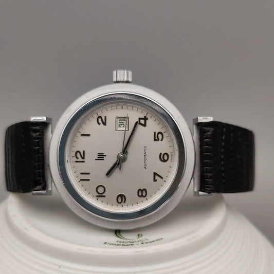 Cadran détaillé montre Lip Automatic 1972 argenté. Mouvement automatique. Superbe montre vintage.