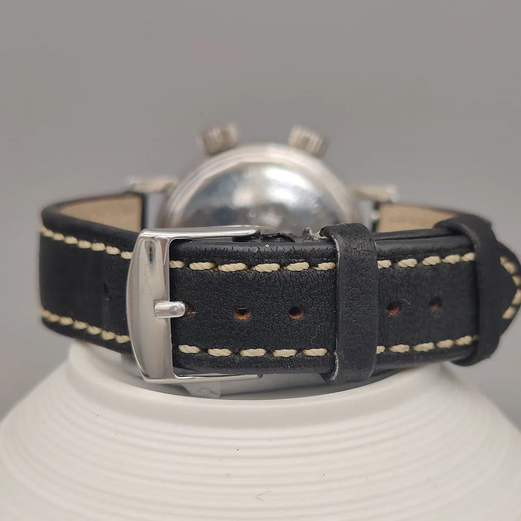 Fermoir de la montre Lip Nautic-Ski Electronic vintage 1970. Un détail clé de ce garde-temps iconique.