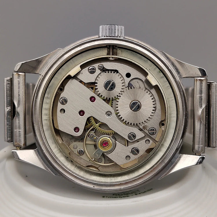 Mouvement automatique de la montre vintage Lov Aqua-Sport de 1970, un chef-d'œuvre d'horlogerie.