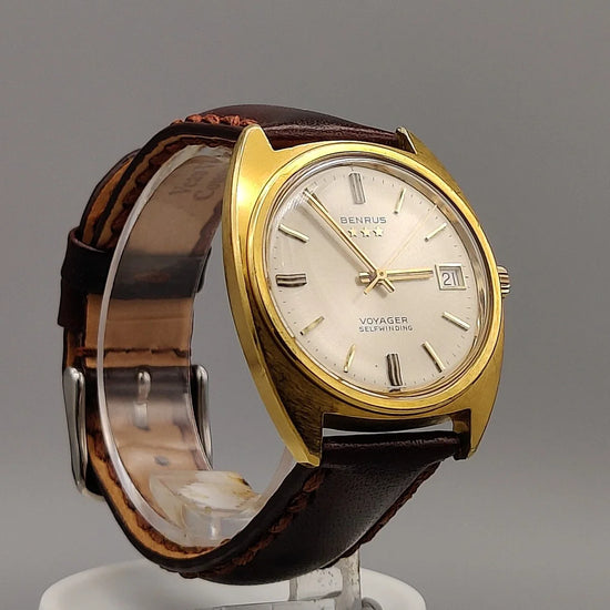 Couronne de la montre vintage Benrus Voyager 1972 automatique, cadran argenté 35mm. Idéale pour femme.