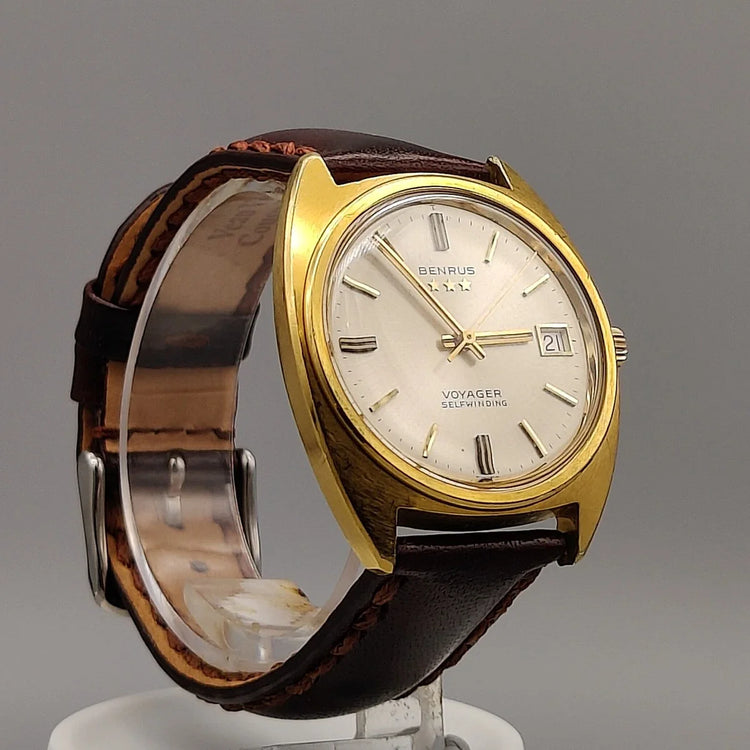 Couronne de la montre vintage Benrus Voyager 1972 automatique, cadran argenté 35mm. Idéale pour femme.