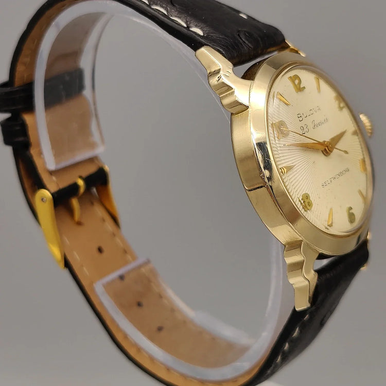 Couronne BULOVA 23 Jewels Selfwinding 1957, montre automatique vintage. Un détail clé de collection.