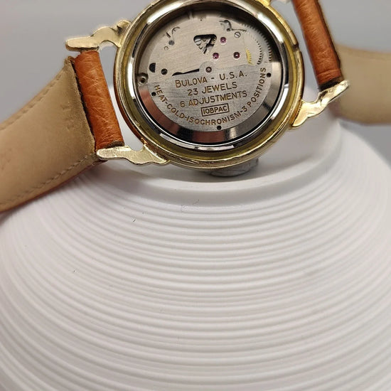 Mouvement automatique Bulova Selfwinding 23 Jewels de 1957. Mécanisme horloger vintage, montre automatique femme.