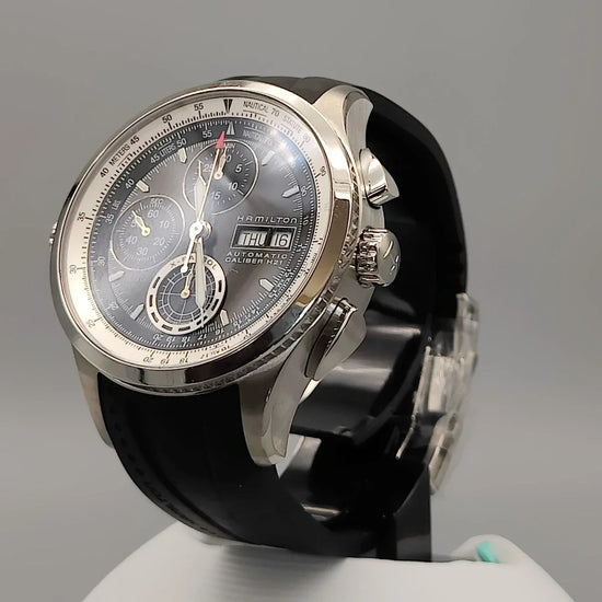 Couronne montre automatique Hamilton Khaki Aviation X-Patrol 2015. Détail pour collectionneurs de montres vintage.