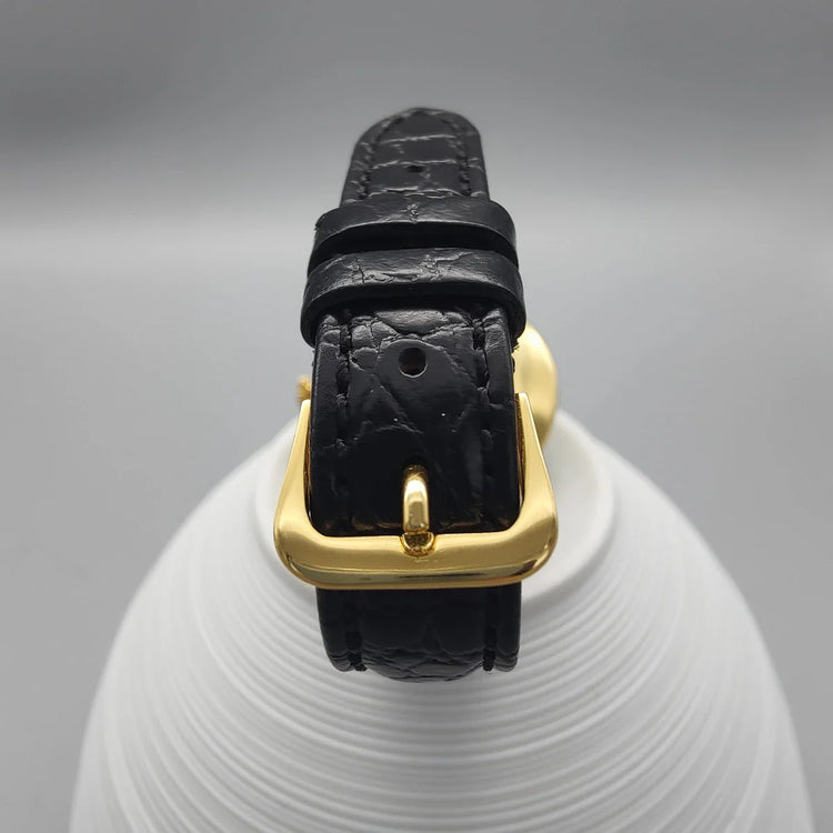 Fermoir Jaeger-Lecoultre Classic Date 1970, montre vintage. Détail authentique et sécurisé d'une pièce de collection.