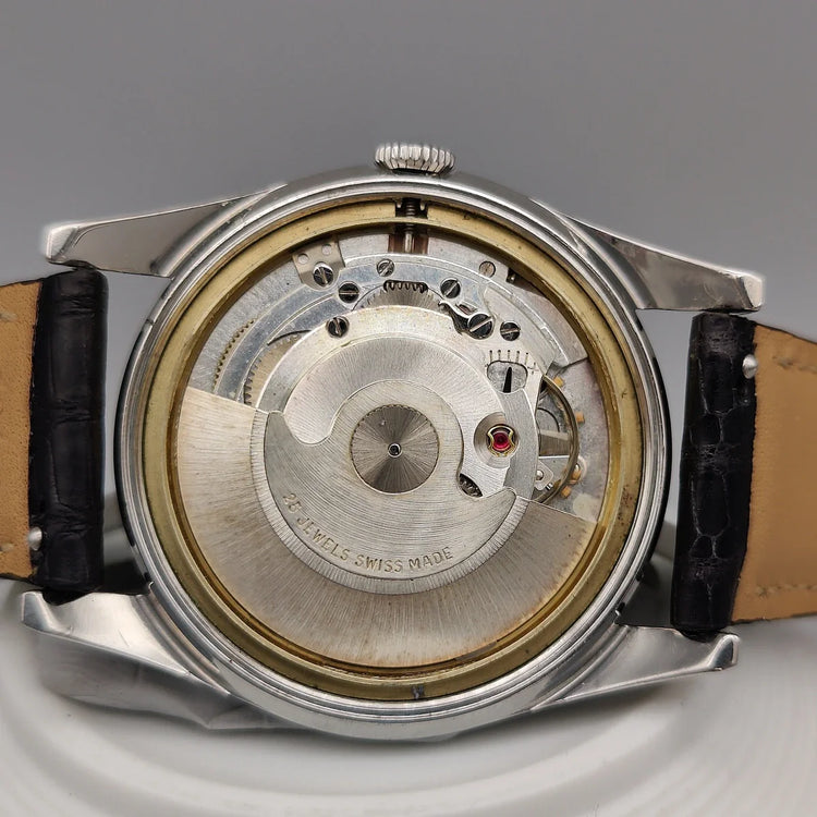 Mouvement de montre automatique Le Phare Automatic Incabloc 1965, montre vintage. Détail du calibre.
