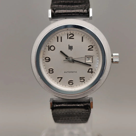 Vue boîtier montre vintage Lip Automatic 1972, mouvement automatique. Cadran argenté.