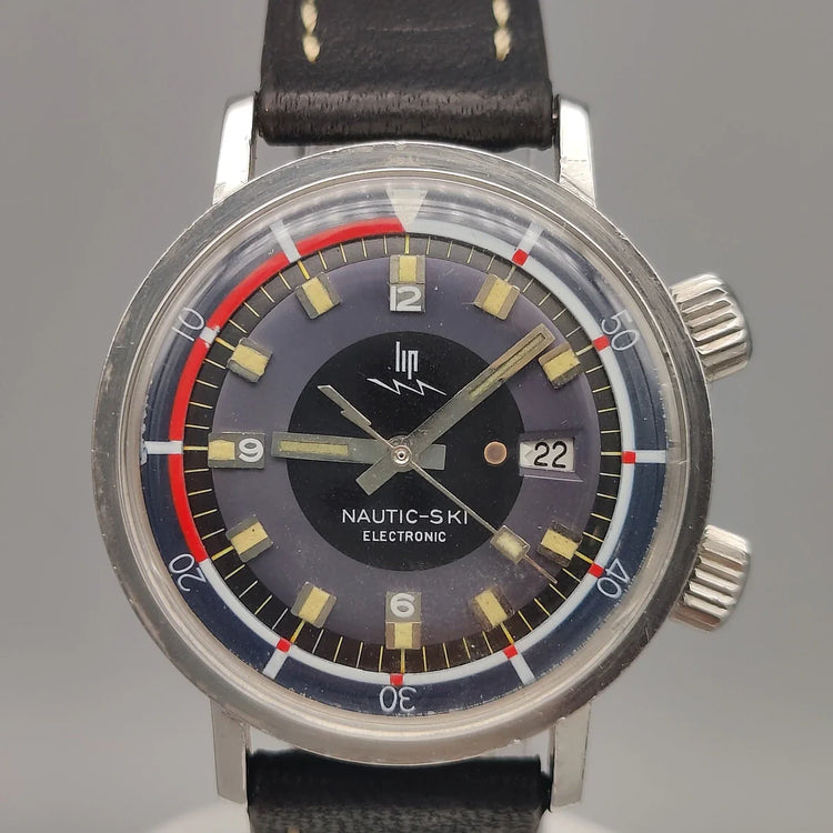 Cadran détaillé de la montre Lip Nautic-Ski Electronic de 1970, 36mm, mouvement électrique, couleur gris.