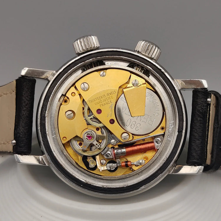 Mouvement électrique de la montre vintage Lip Nautic-Ski Electronic 1970, un classique horloger.