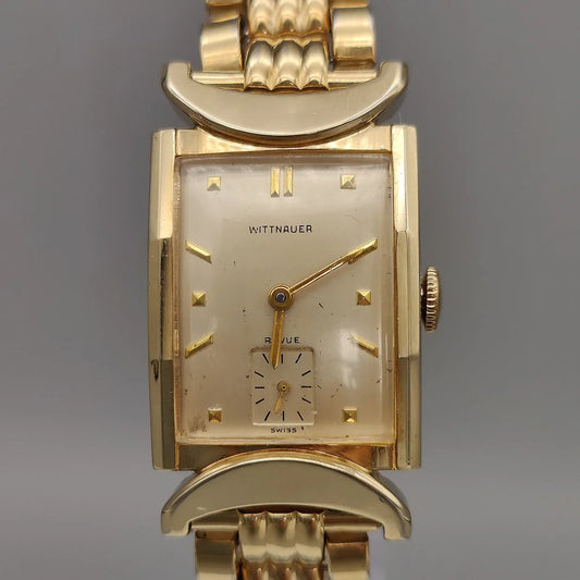 Montre vintage Wittnauer Rectangular Dress Watch 1950. Détail du cadran crème/champagne, mouvement manuel.