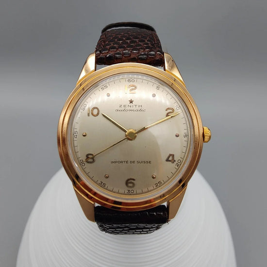 Boîtier de la montre Zenith Automatic vintage 1955. Mouvement automatique, cadran champagne. Montre vintage Zenith.