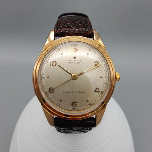 Boîtier de la montre Zenith Automatic vintage 1955. Mouvement automatique, cadran champagne. Montre vintage Zenith.